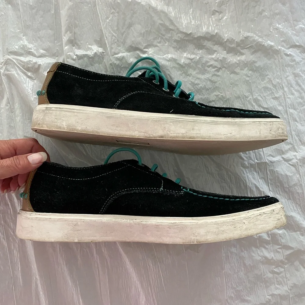 Cole Haan sneaker Oxford black suedeBergen Mac Oxford SZ 9 M has turquoise laces